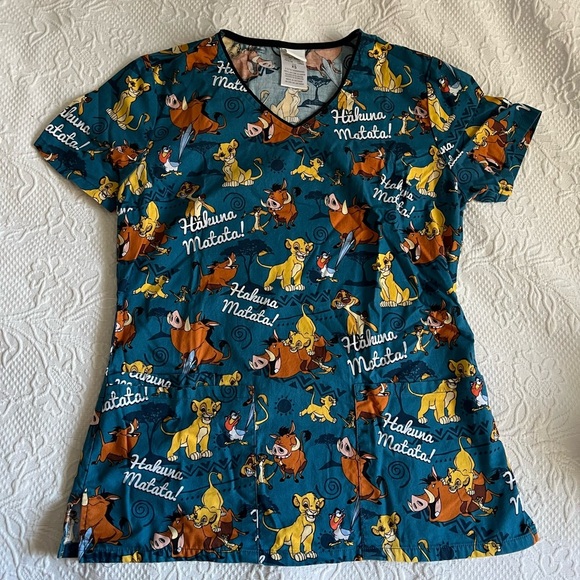 Lion King Scrub Top Size XSmall - Picture 2 of 7